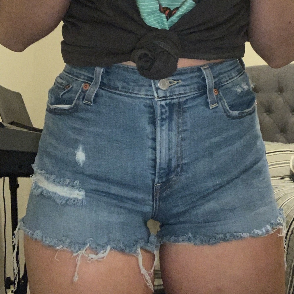 Distressed Levi’s Denim shorts
